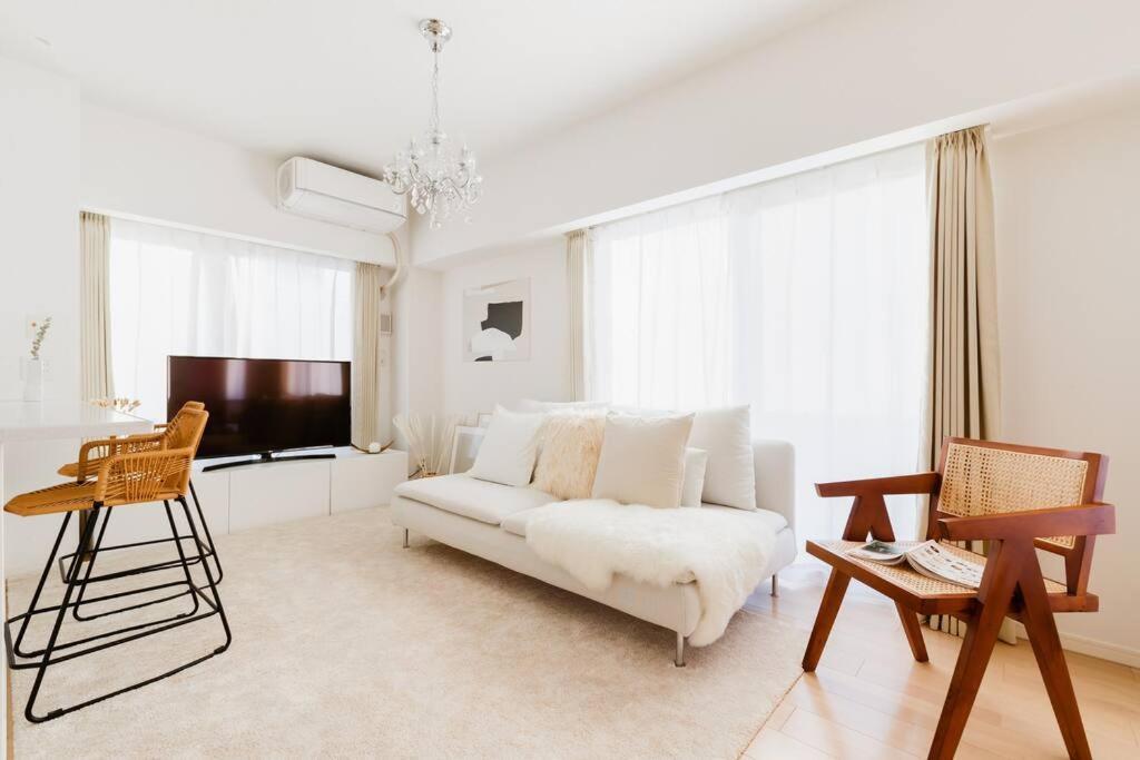 Open Sale: Spacious Namba Apartment near Dotonbori Osaka Exterior photo