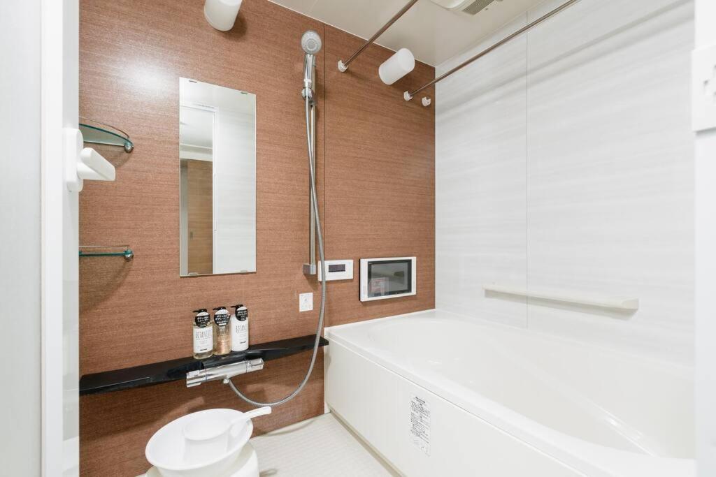 Open Sale: Spacious Namba Apartment near Dotonbori Osaka Exterior photo